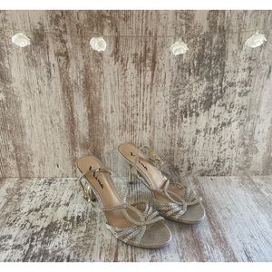 Like new Touch of Nina heels